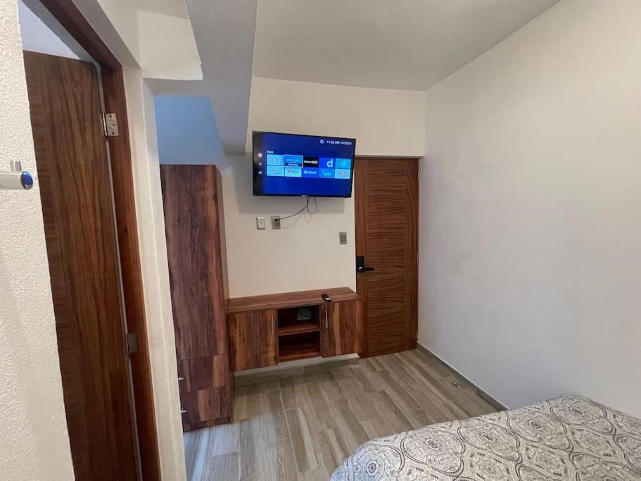 مدينة مكسيكو Suites C O V A D O N G A الغرفة الصورة