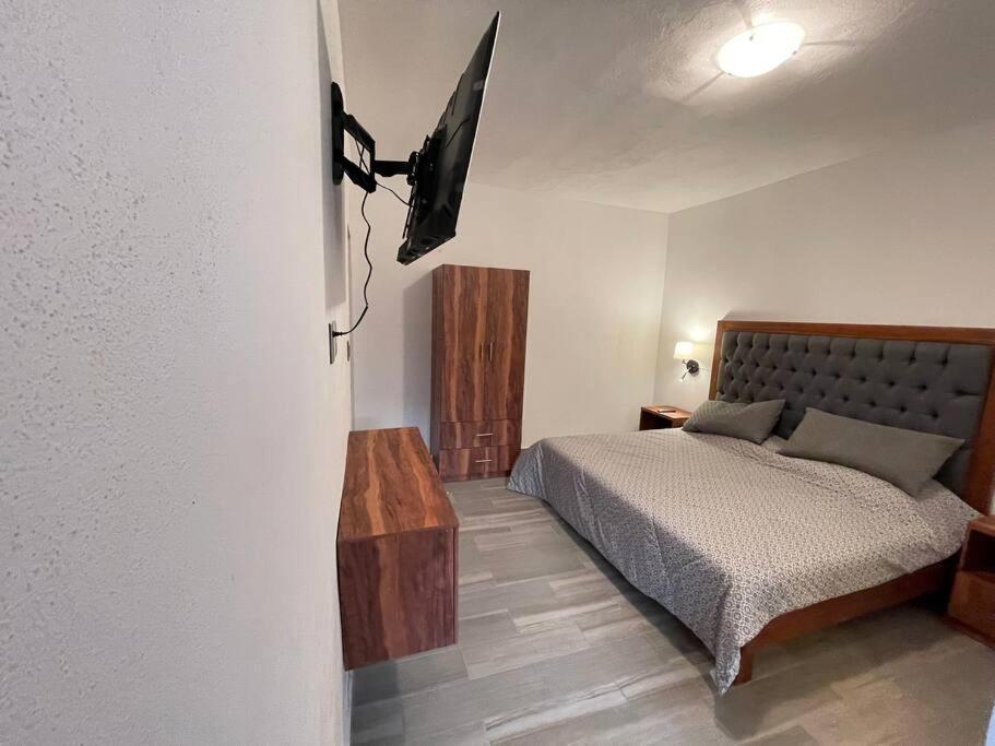 مدينة مكسيكو Suites C O V A D O N G A الغرفة الصورة